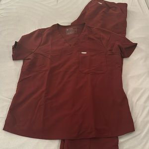 Burgundy Figs Scrub Set